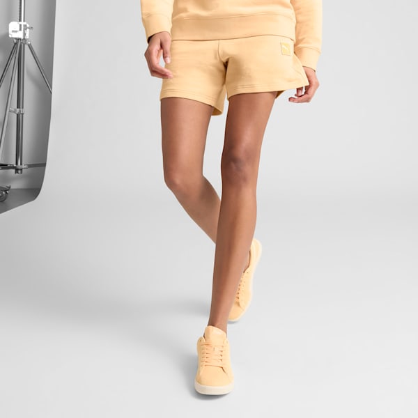 Essentials Elevated Women's 5" Mid-Rise Shorts, Almost Apricot, extralarge